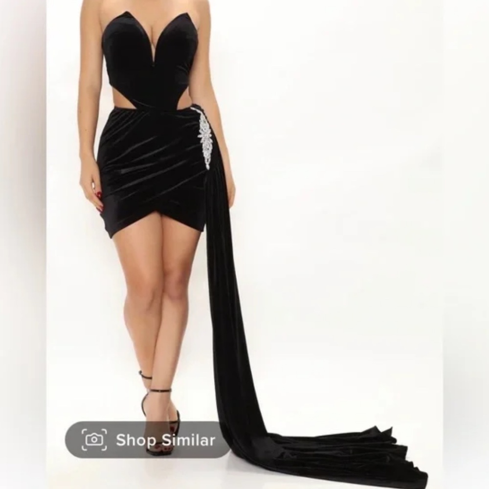 Black one side tail dress